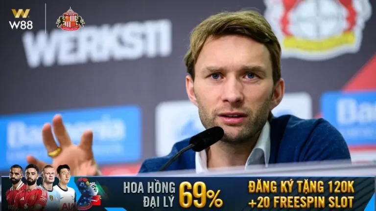 ‘SẾP LỚN’ LEVERKUSEN CHÂM CHỌC TEN HAG
